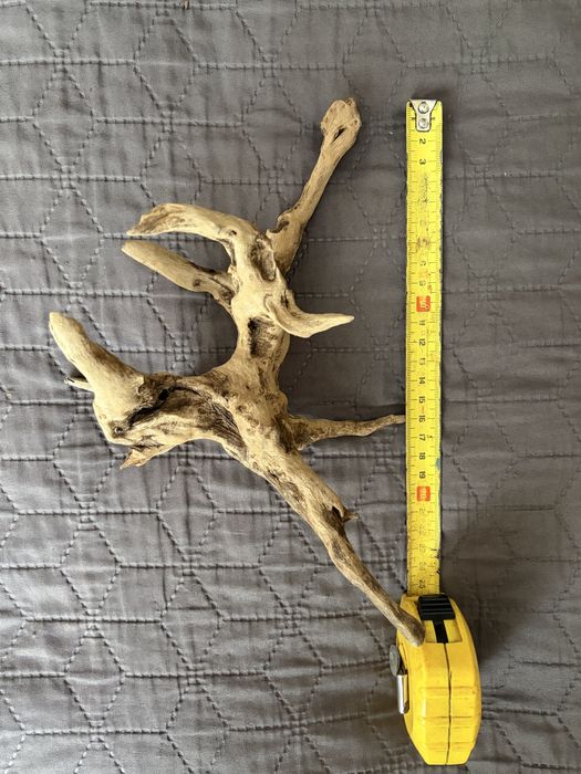 Ozdoby do akwarium, kamienie i korzenie