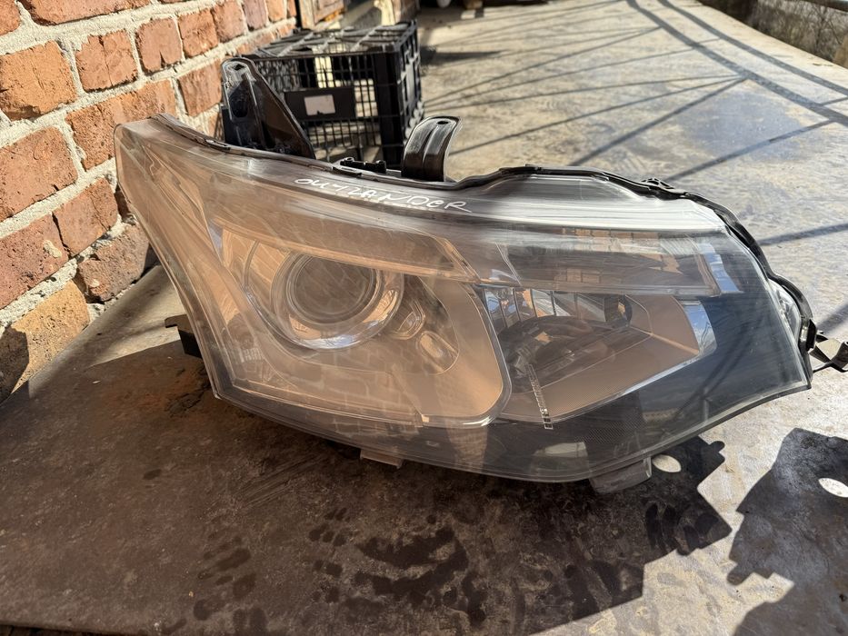 Фара фари передні Mitsubishi Outlander 13-15 лінзовані