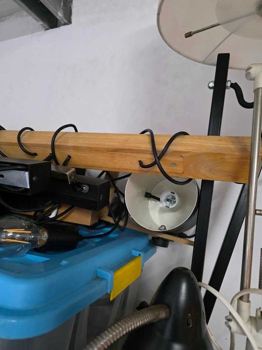 Conjunto de candeeiros de teto e outros