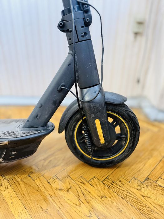 Електросамокат ninebot max g30