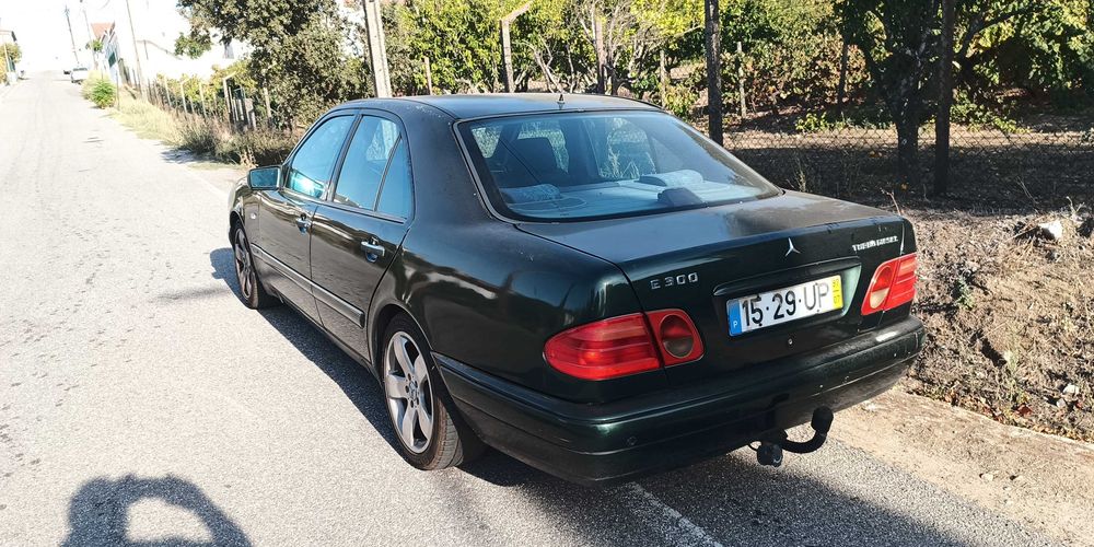 Mercedes e 300 TD 177cv