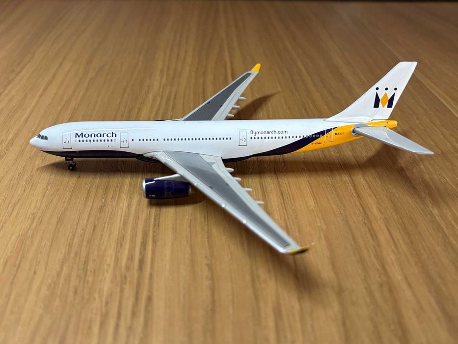 Miniatura Monarch Airlines A330-200