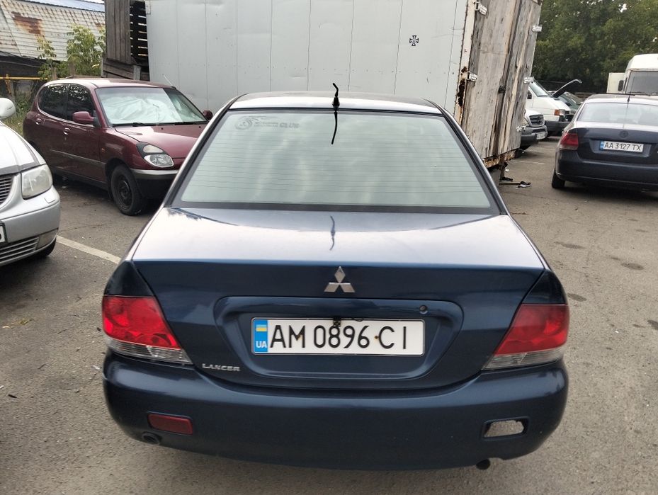 Продам мицюбиси лансер 1.6 миханика