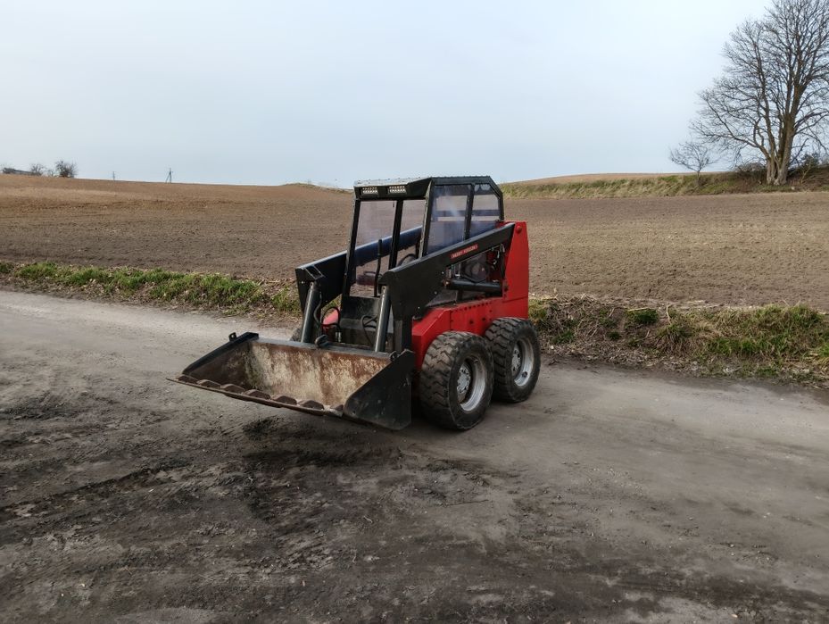 Bobcat miniładowarka Massey Ferguson Mustang Case Weidemann  MF