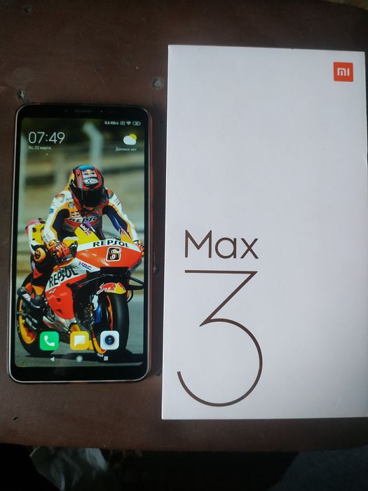 Xiaomi Mi max 3 (4/64) Обмен или Продажа