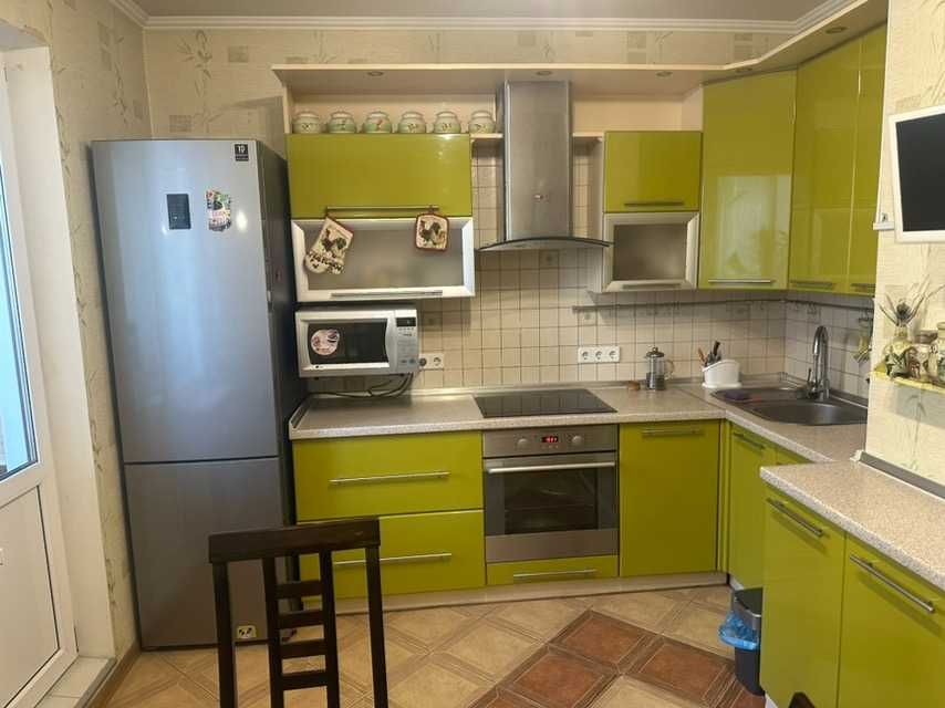 Оренда 1-к квартири, 62 метри. Позняки. Пр-т Григоренка, 14. Генератор