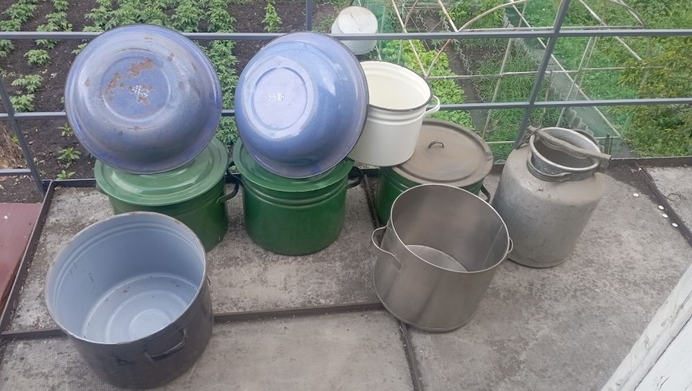 Хозяйственные ёмкости