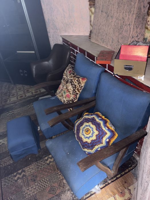 Par de Poltronas e Descanso