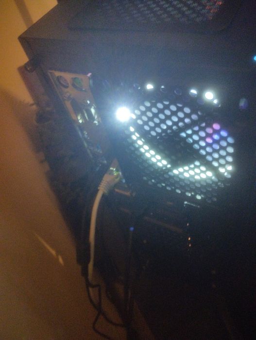 Torre Gaming ASUS i7  3.90ghz