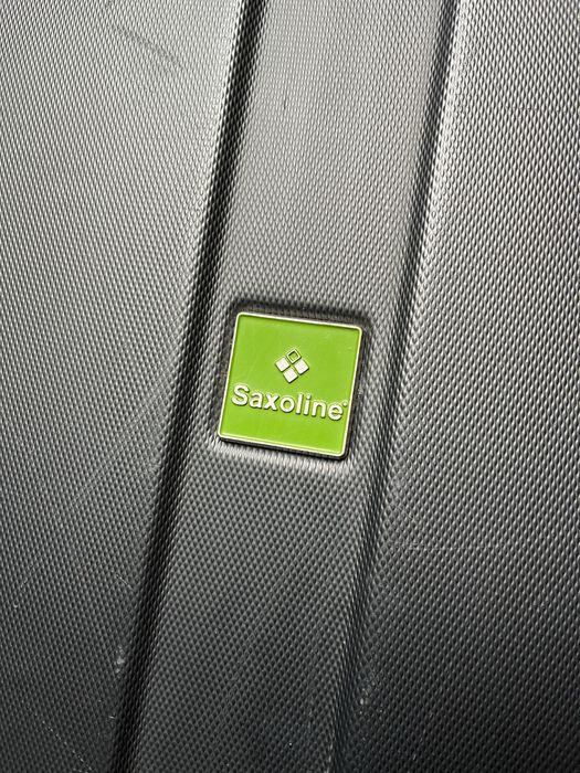 Пластикова валіза чемодан Saxoline розміри 70х50х30