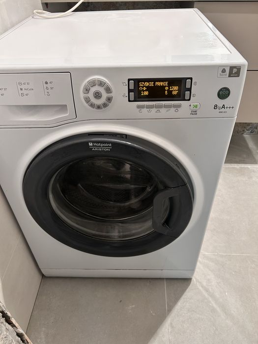 Pralka automatyczna ariston w pełni sprawna pralka marki Ariston biala