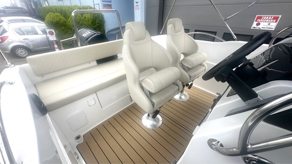 Nowa Łódź motorowa Barracuda 545 Open Mercury F115 ELPT przyczepa FILM