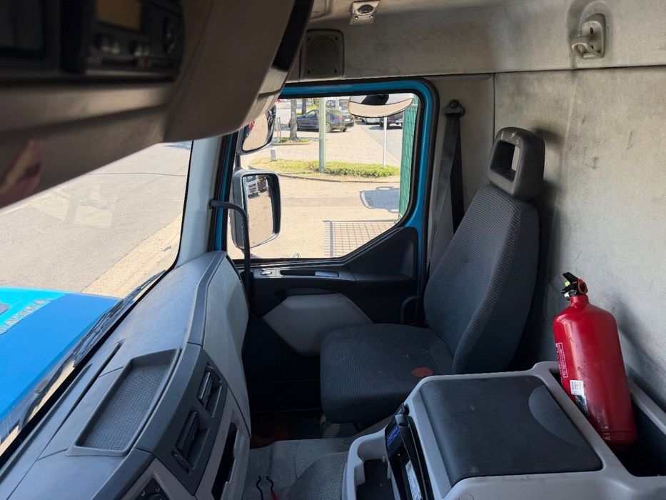 VOLVO FE Com Grua HMF 1563 k4 Excelente C/Radiocomando Apenas 460.000km ###OPORTUNIDADE###
