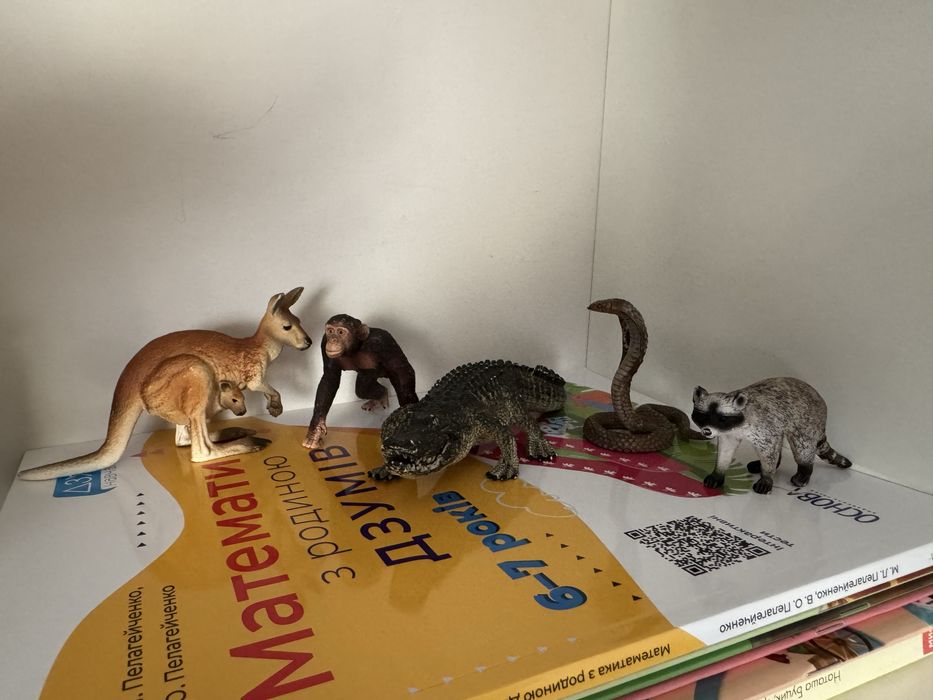 Schleich фігурки