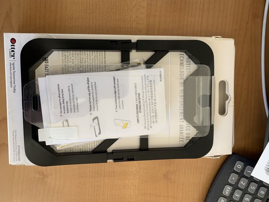 Capas Otter Box Symmetry, e Peliculas Otter Alpha Glass