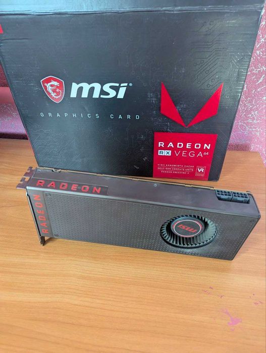 Ігрова відеокарта MSI Radeon RX Vega 64 8GB HBM2 (пам'ять Samsung)