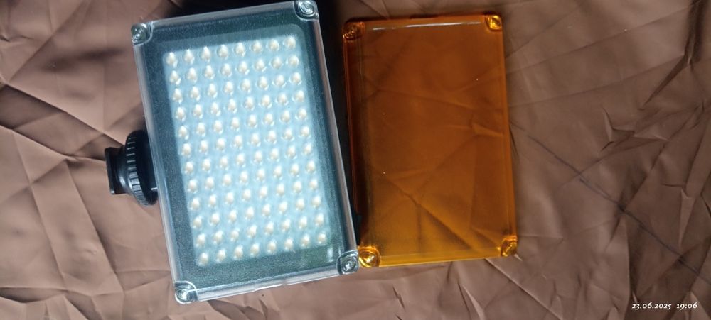 Ulanzi 112 LED Накамерне світло