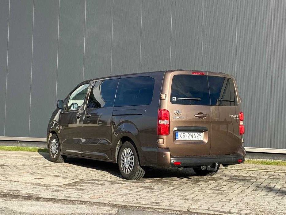 Wynajem samochodów aut busy 9 osobowe KAT B
