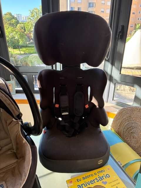 Kit de bebé com carrinho com ovo, alcofa e ovo para carro com isofix marca Chico