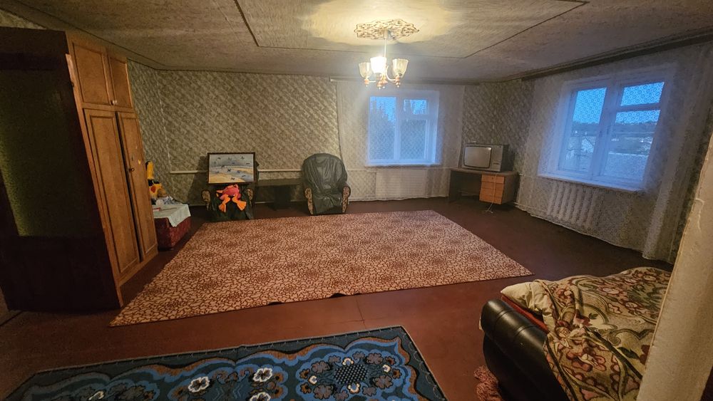 Будинок в Каневі