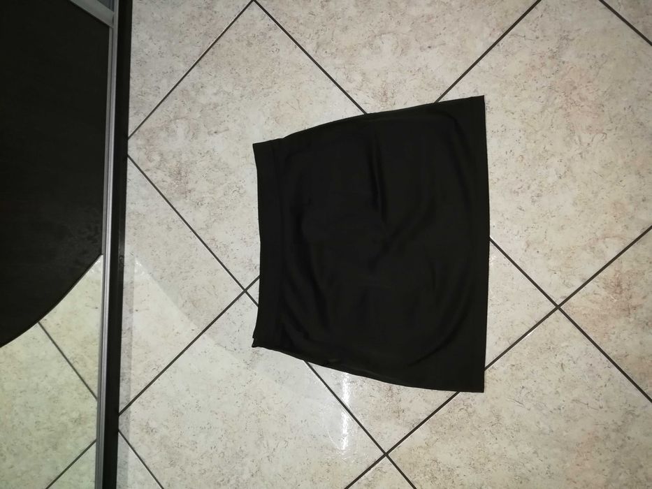 Spódnica damska roz 40 z firmy reserved