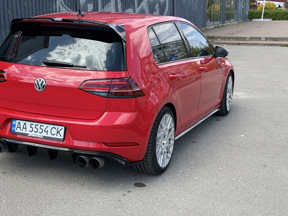 Volkswagen Golf R 7,5 2019р.