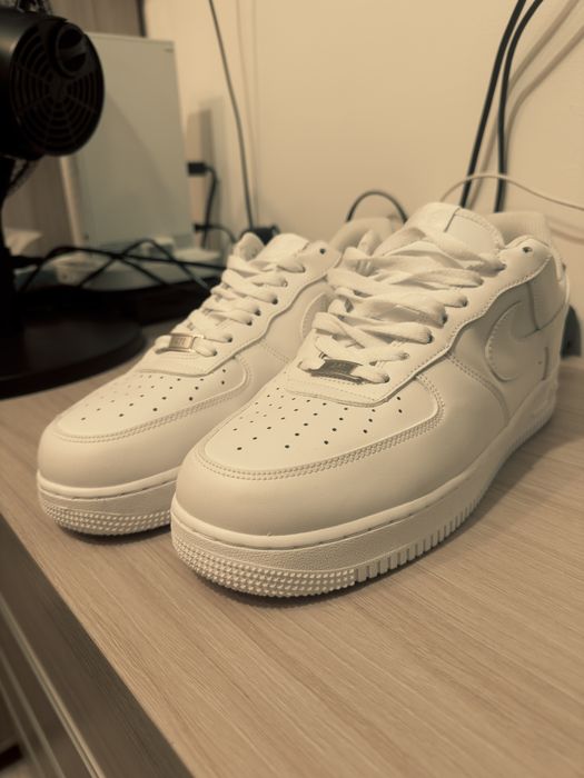 Nike Air Force 1 – białe | Rozmiar 43 | Nowe z pudełkiem