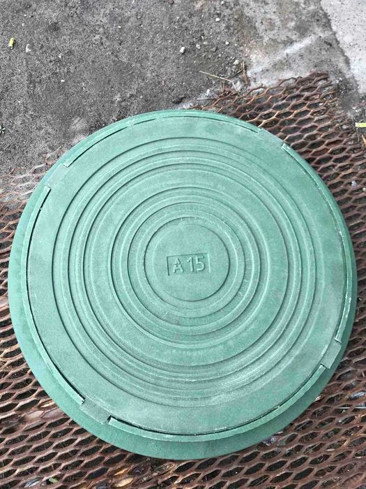 Люки каналізаційні