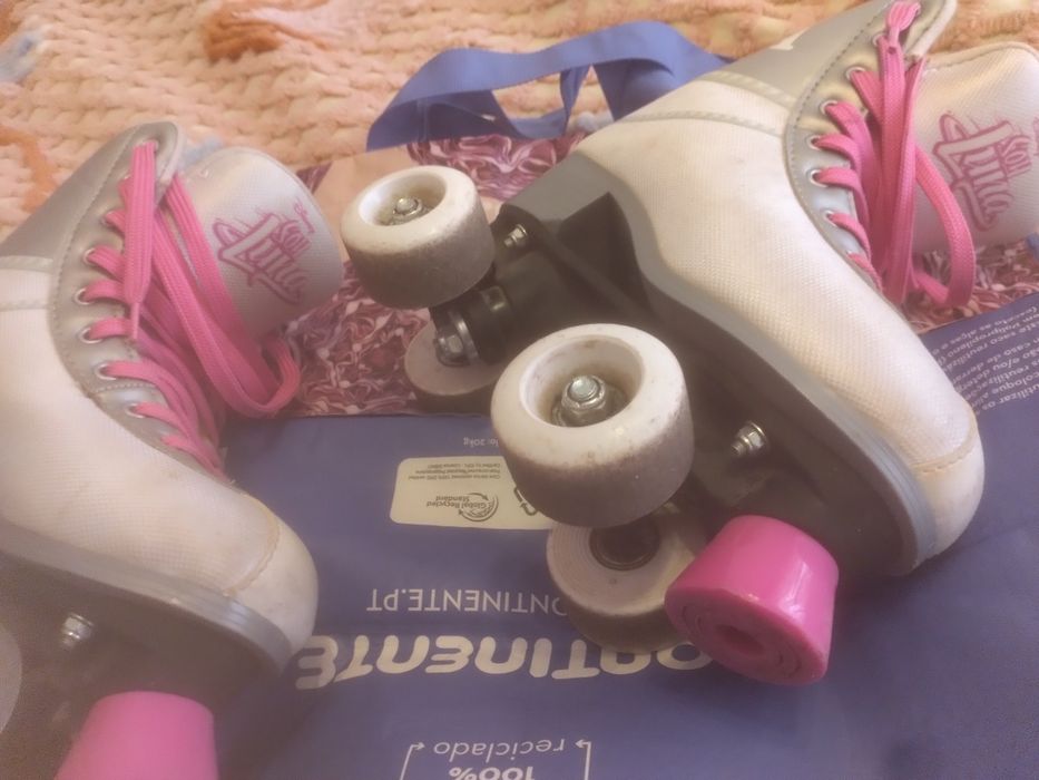 Patins 4 rodas Yo So Luna brancos, pouco uso
