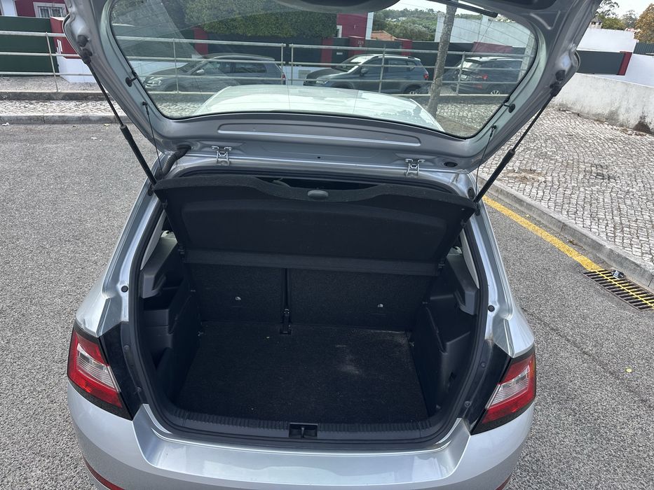 Skoda Fabia 1.0 MPI | 2021 | 65.000 km | Nacional | 1.º Dono