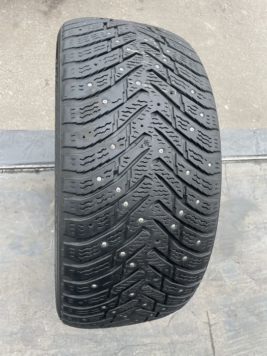 235/45/17 nokian hakkapeliitta 8