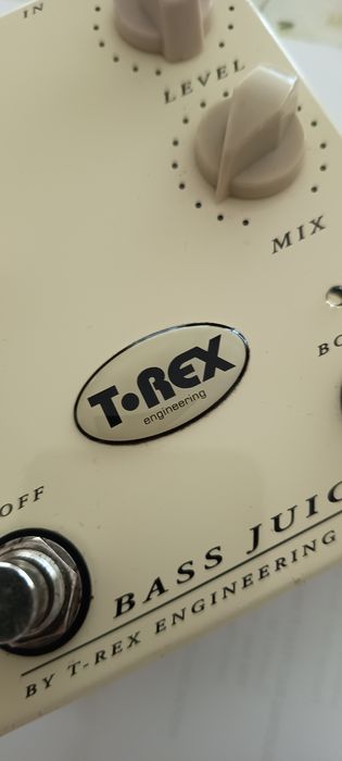 Pedal a T Rex Bass Juice