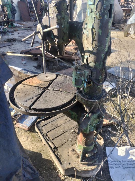 Сверлильный станок