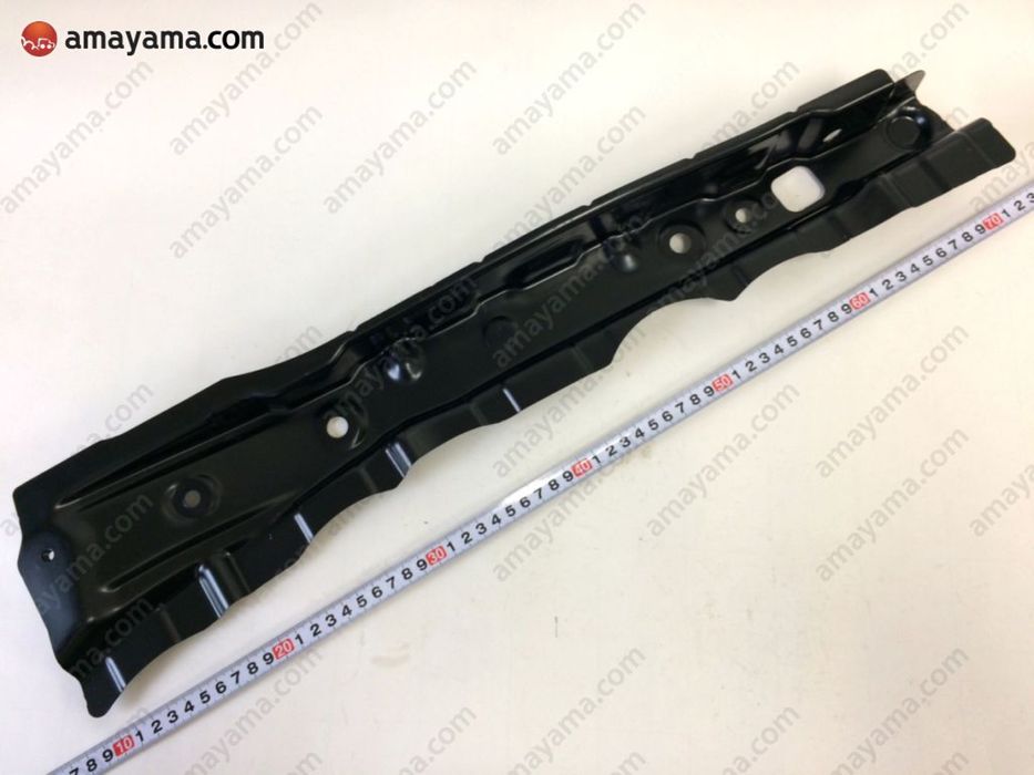 Toyota FJ cruiser комплект оригинальных усилителей фартуков крыльев