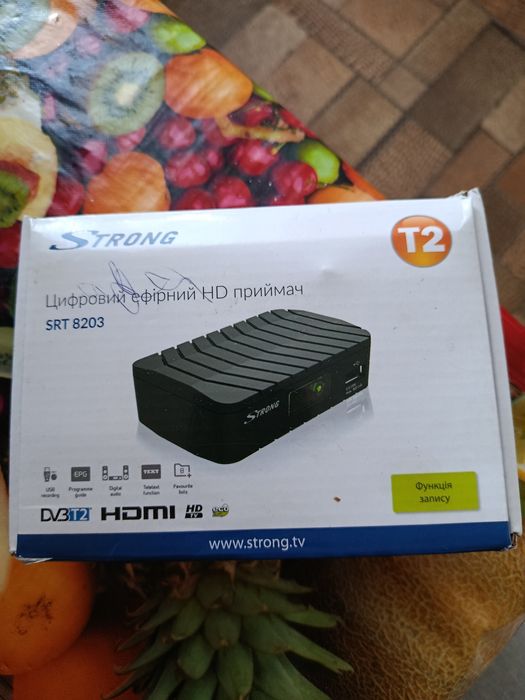 Цифровая приставка Т2 strong SRT 8203