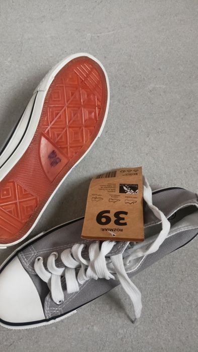 Trampki nowe rozm 39