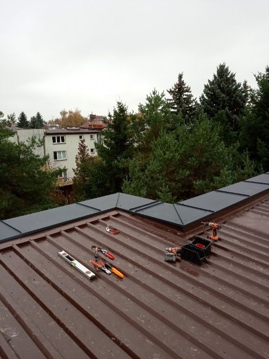 Obróbki/dekarskie/ blacharskie / ogniomur/gięcie blachy/ parapety/