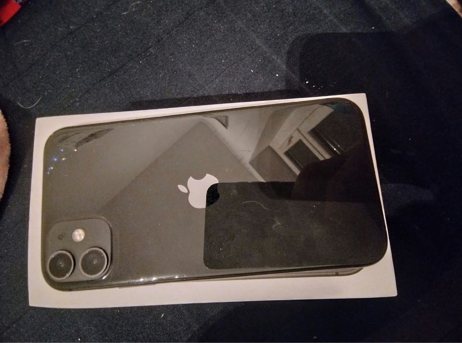 Iphone 11 64gb stan dobry