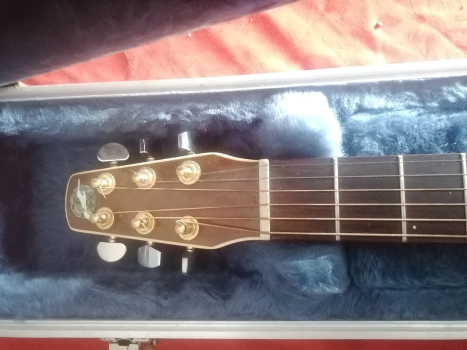 Guitarra Seagull Artist Grand (com LR Baggs Micro EQ)