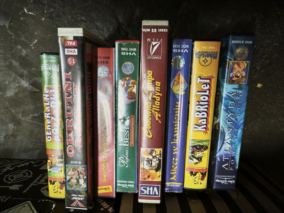 Kasety VHS pytaj o tytułu VHS