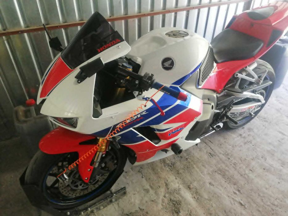 HONDA CBR 600 RR PC40 2013   doposażona i zadbana