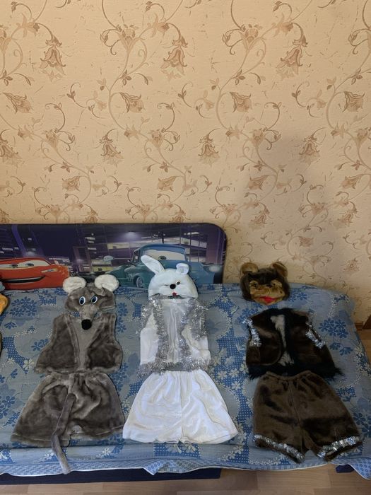 Прокат/ продаж новорічних костюмів (ведмідь, заєць, миша)