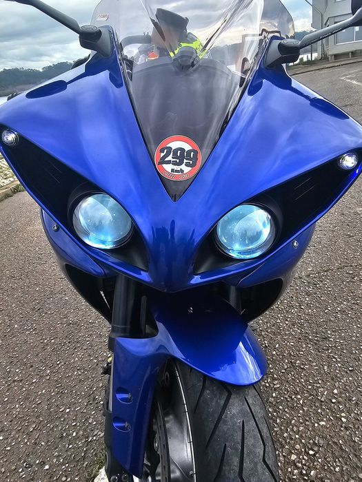 Yamaha R1 2009 full extras
