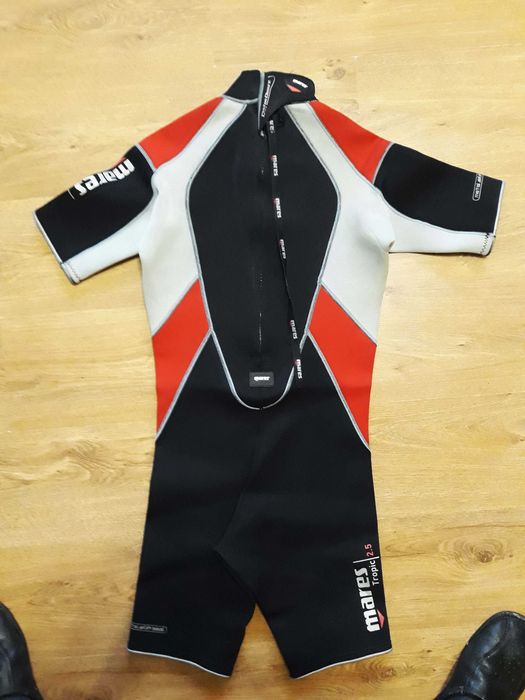 Гідрокостюми: Pegaso 7mm, MARES TROPIC2,5, SURF STATE 26, NALUwaveware