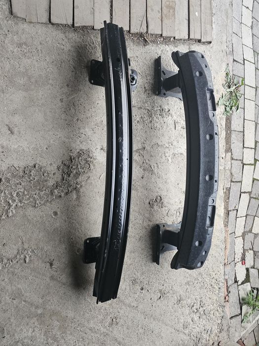 Tesla Model X S усилитель переднего бампера Тесла Х С підсилювач бампе