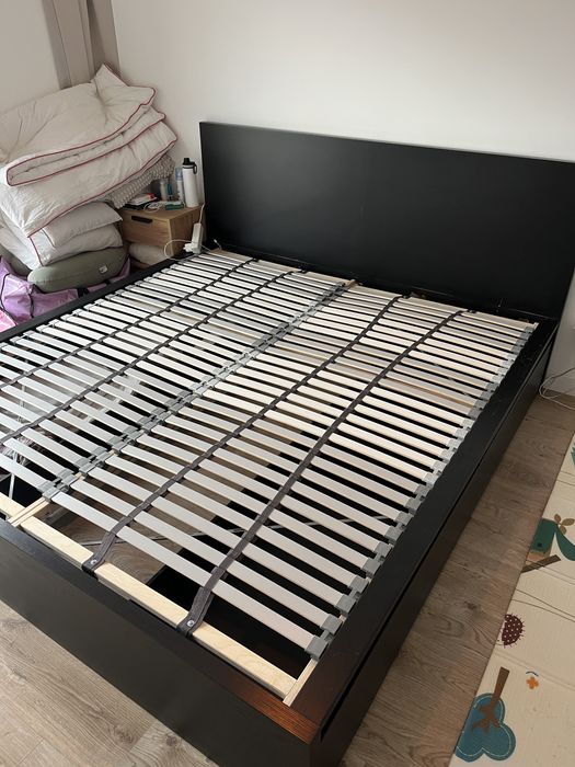 Estrutura cama King size 1,8x2,0 IKEA + estrados