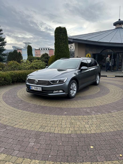 Volkswagen Passat B8, 2016 року.