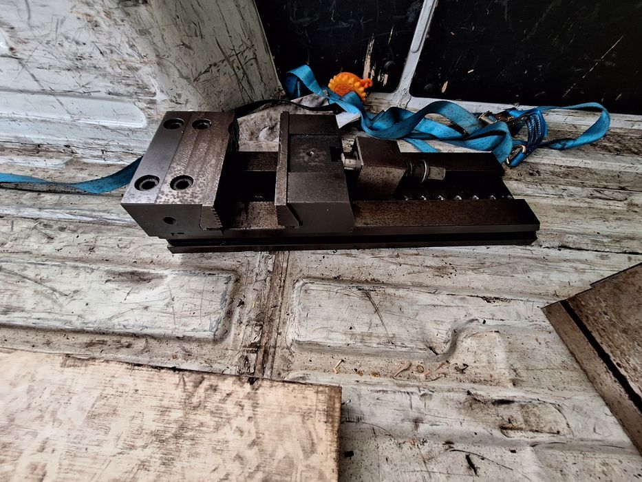 Prensa para fresadora 200mm