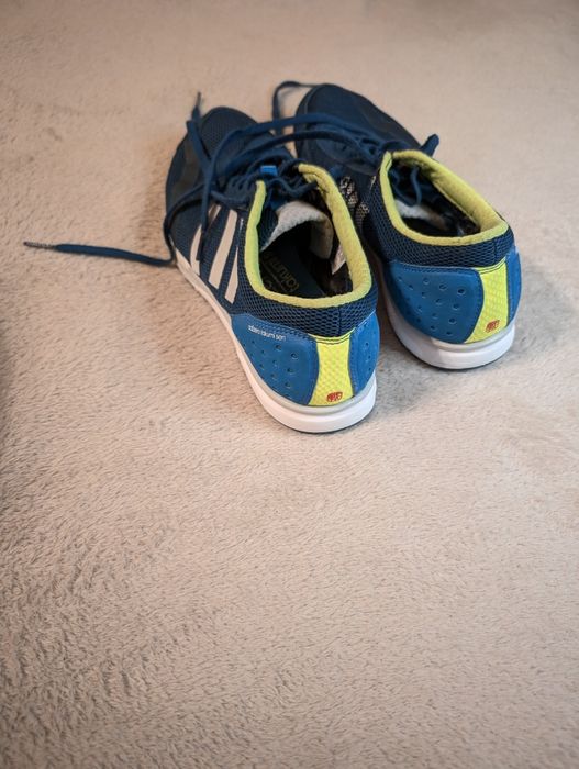 Кросівки Adidas 40 розмір 25, 5-26 см бігові original відмінний стан