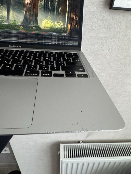 Продам MacBook Air 13” 2020